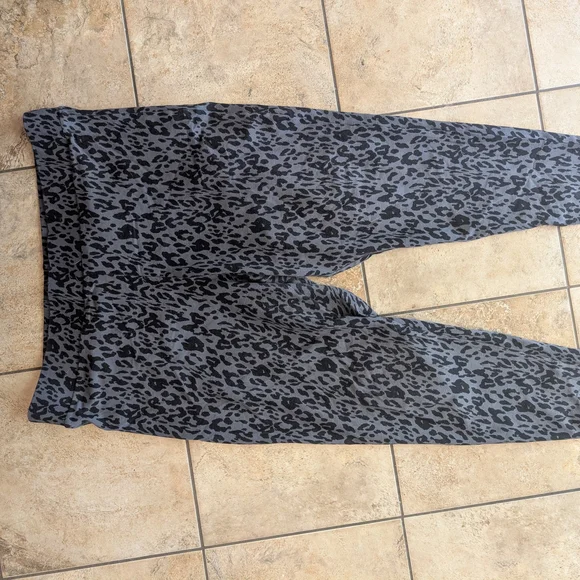 Torrid leggings - 3 pairs - Picture 6 of 8